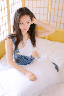 泳池里强摁做开腿呻吟
